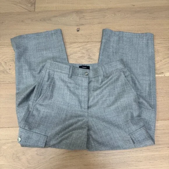 Theory Cropped Pants - Picture 4 of 9